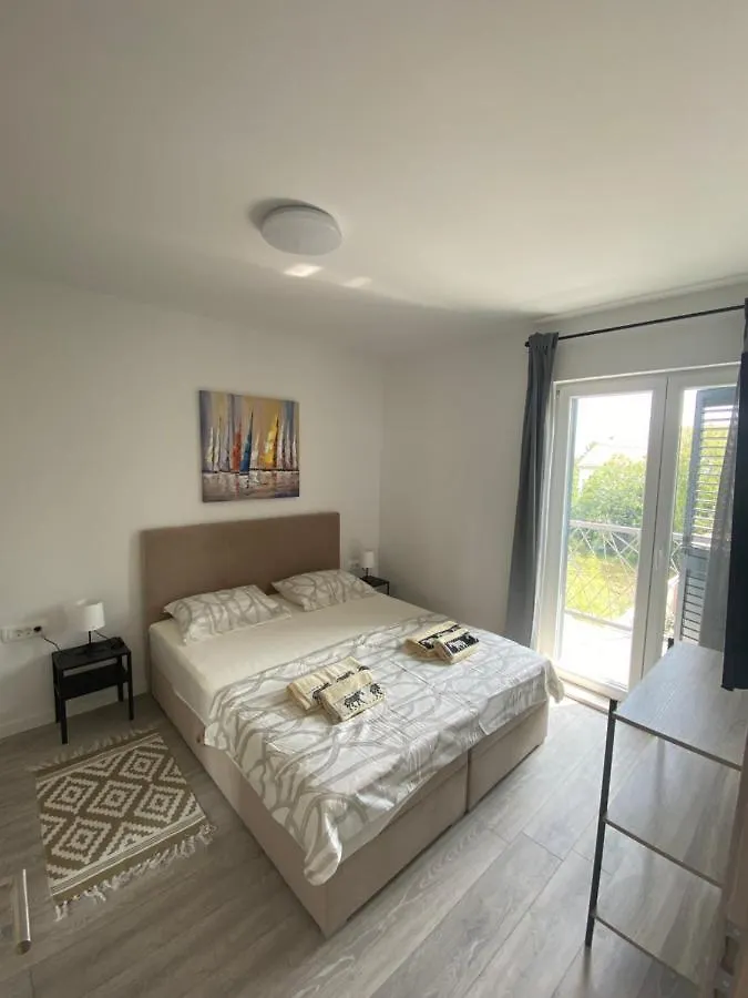 Apartments Ena Kastela