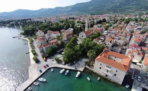 Apartments Ena Kastela Croatia