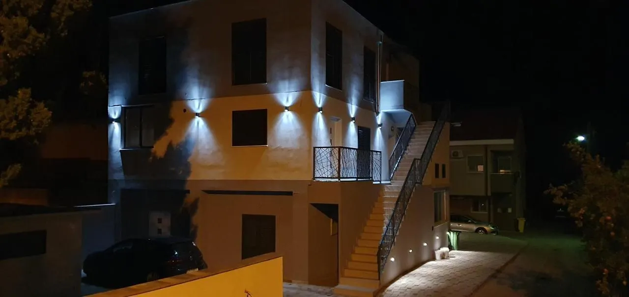 Apartments Ena Kaštela