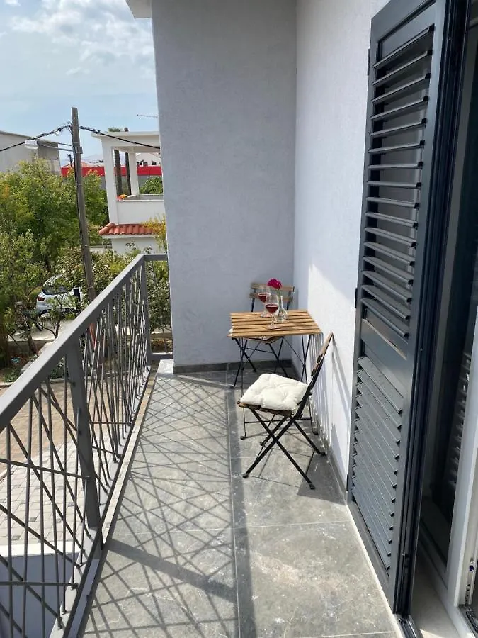 Apartments Ena Kastela
