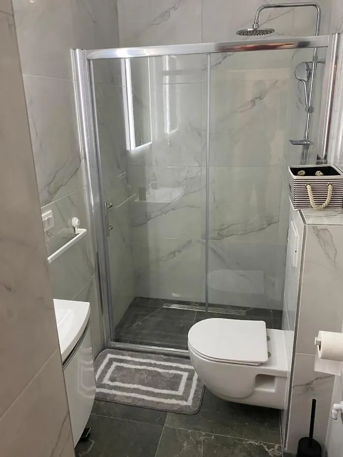 Apartments Ena Kastela Croatia